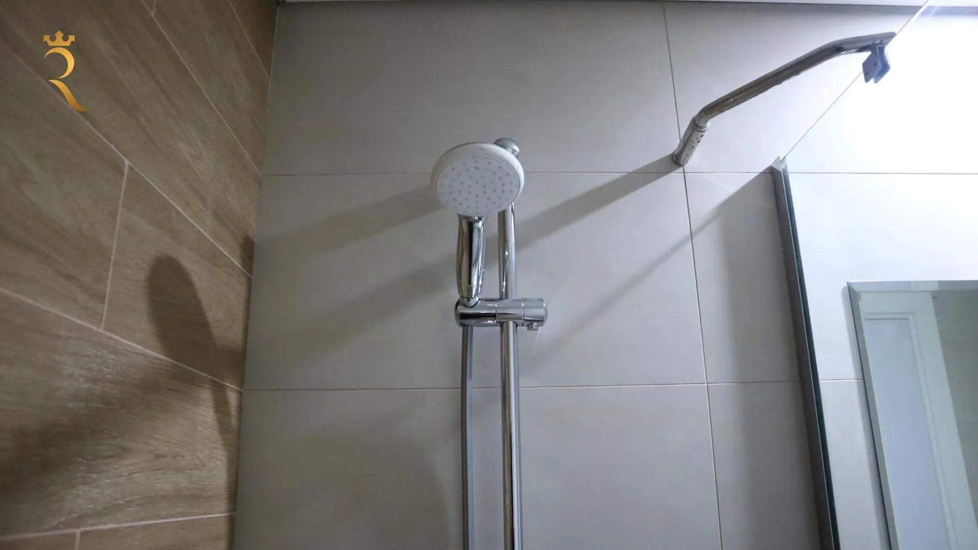 Daire Premium Transit Escape 2Br Oasis Delight In Masdar City Abu Dabi