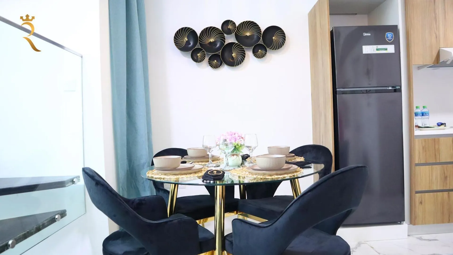 Premium Transit Escape 2Br Oasis Delight In Masdar City Abu Dabi Daire